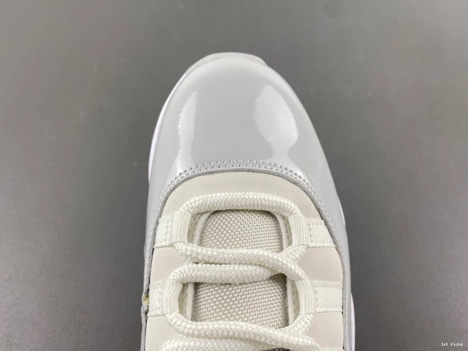 - 11 Finale Jordan (Women's) Retro AR0715-110 Grand 0408